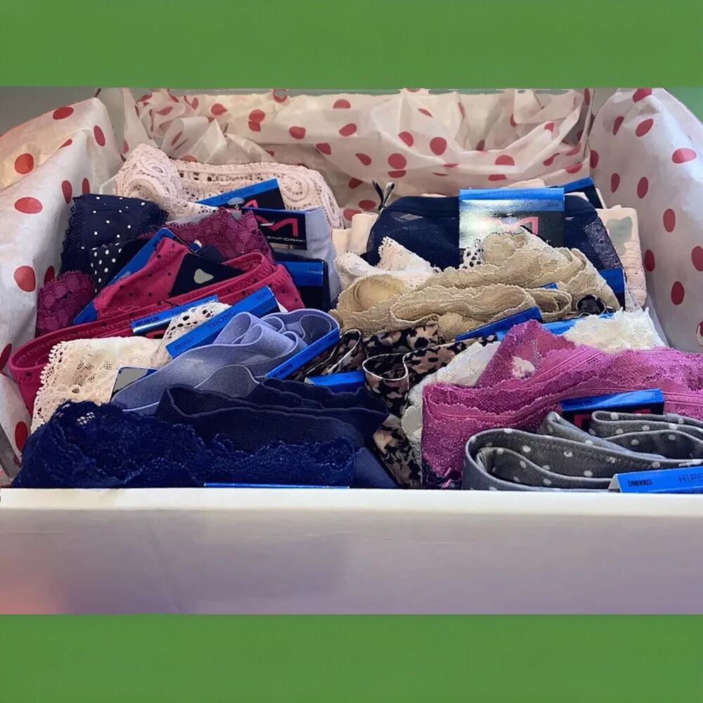NEW! 24 PAIRS OF ASSORTED TOP BRAND PANTIES ! SIZE 7/ LARGE/MSRP $312